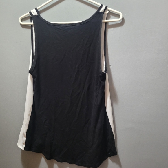 RW&CO tank top Size M - Picture 3 of 4